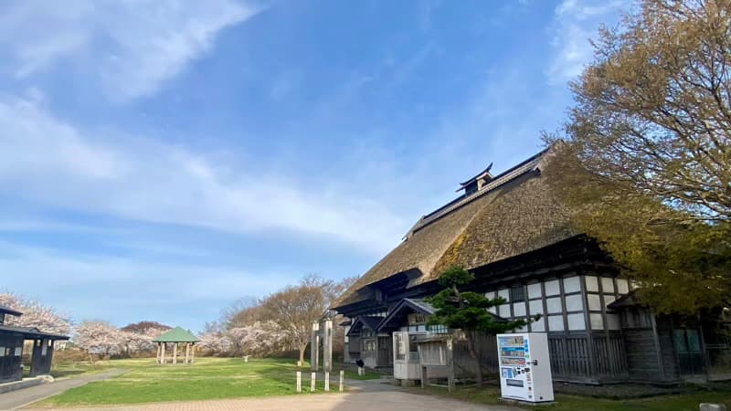 道の駅もりた 茅葺きの屋根 青森県の道の駅