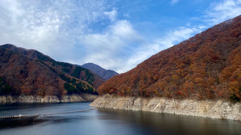湯西川湖