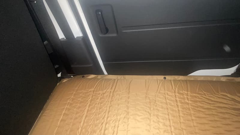 WAQインフレータブルマットレス サイズ感 レビュー ハイゼットカーゴ