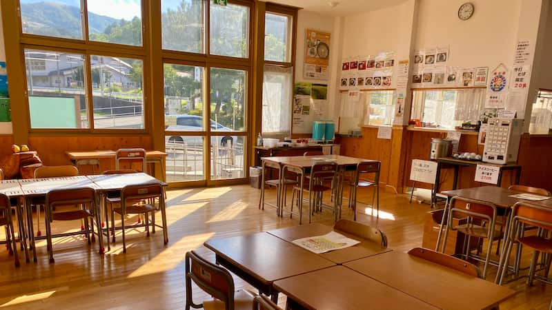 里の駅おぐに　フードコート　岩手県の観光