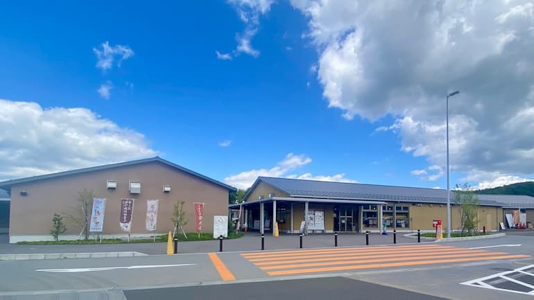 道の駅もりおか渋民 駐車場からの外観道の駅ブログ